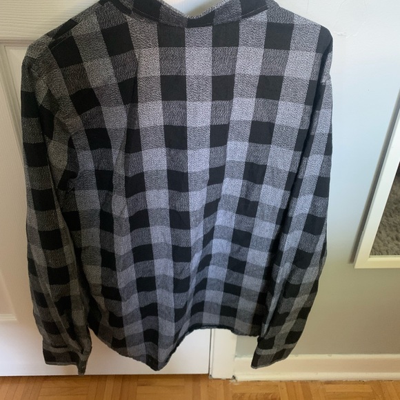 Gray and black flannel - Picture 2 of 3